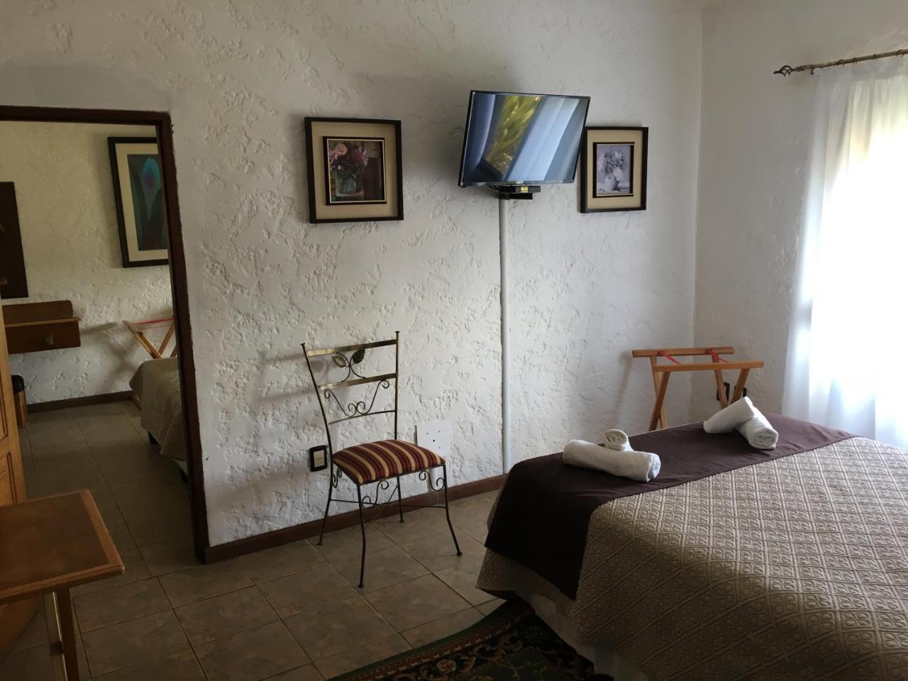 Hotel De La Torre لا بالوما المظهر الخارجي الصورة